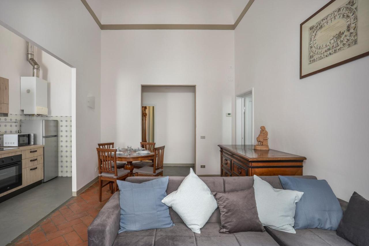 In Florence's Heart: Via Delle Seggiole *